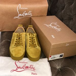 Brand NEW louis junior flat veau velours